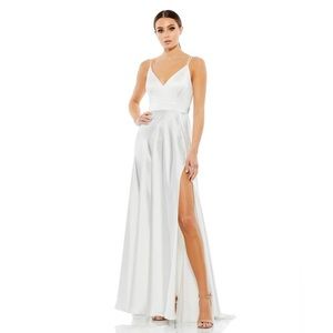 Mac‎ Duggal Ieena V-Neck Strappy Back Hi Slit Satin Gown